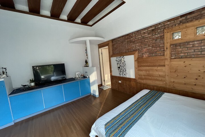 Room 19 of 73