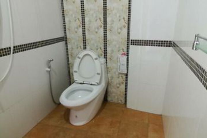 Room 5 of 25