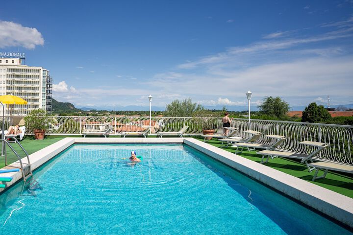 Hotel with Pool
