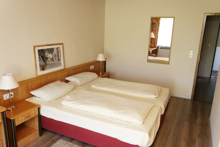 Room 15 of 81