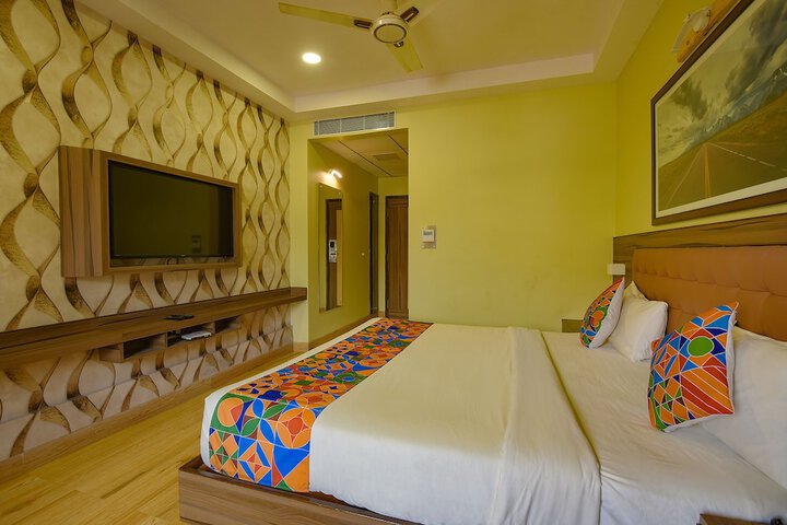Room 16 of 42