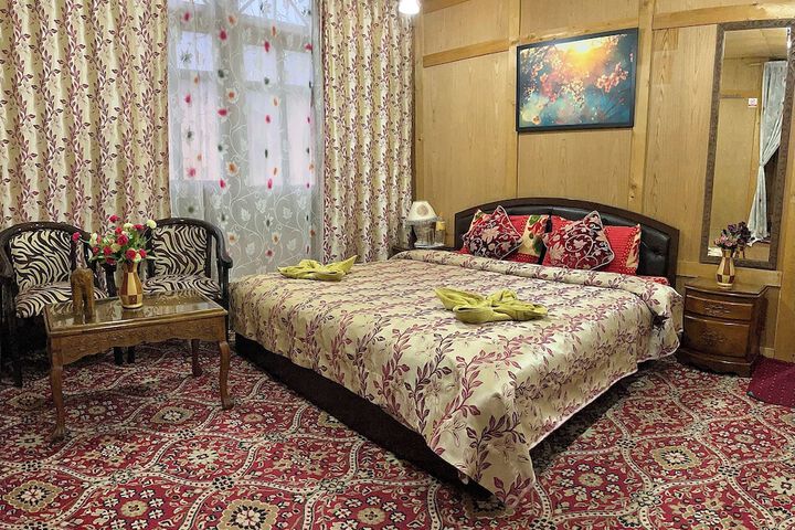 Room 23 of 45