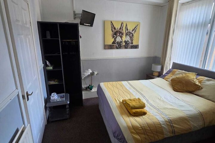Room 5 of 41