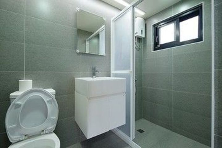 Room 3 of 19