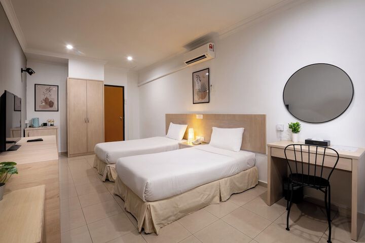 Room 20 of 74