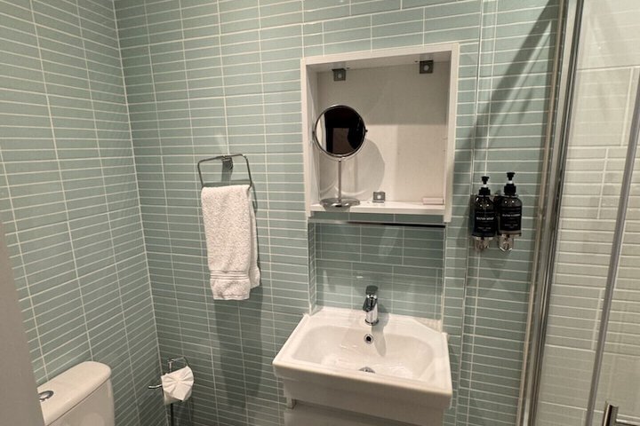 Room 40 of 70