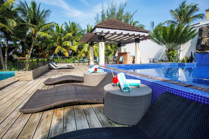 Pool 116 of 178