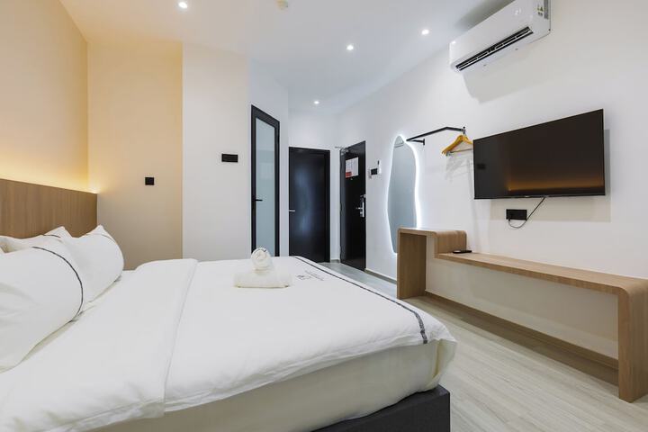 Room 35 of 139
