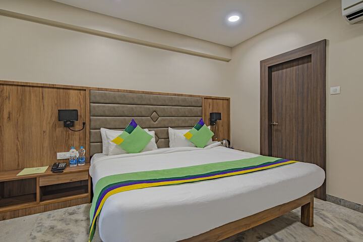 Room 14 of 38