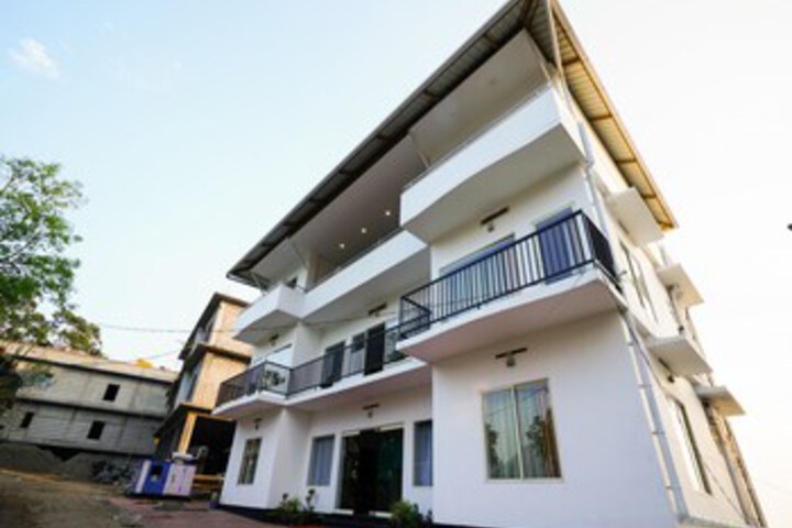 OYO 13434 Hotel Hill Top