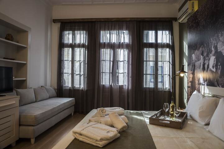 Room 4 of 34