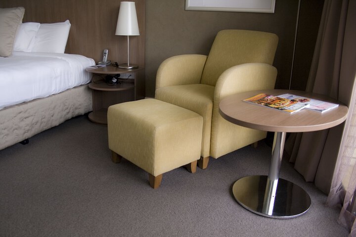 Room 13 of 110