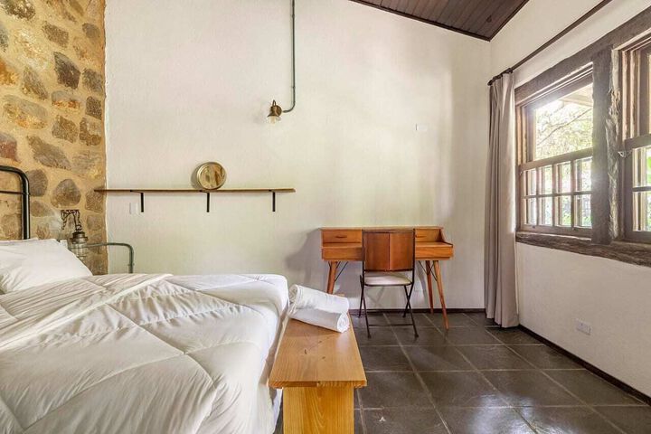 Room 15 of 19