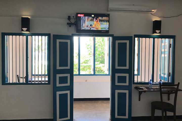 Room 15 of 26