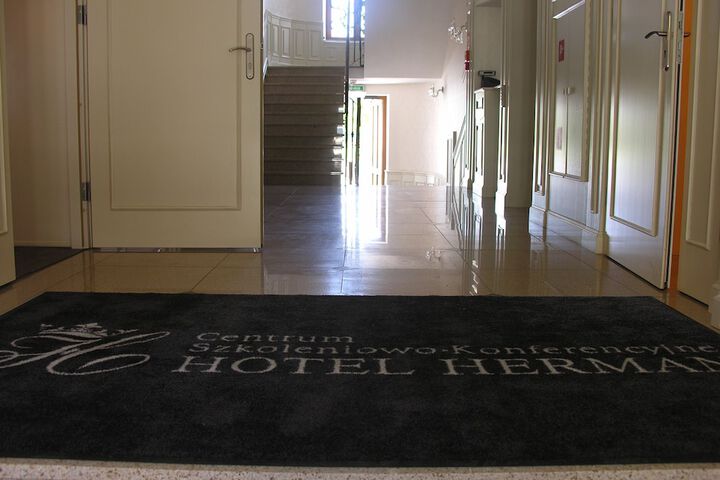 Hotel 2 of 85