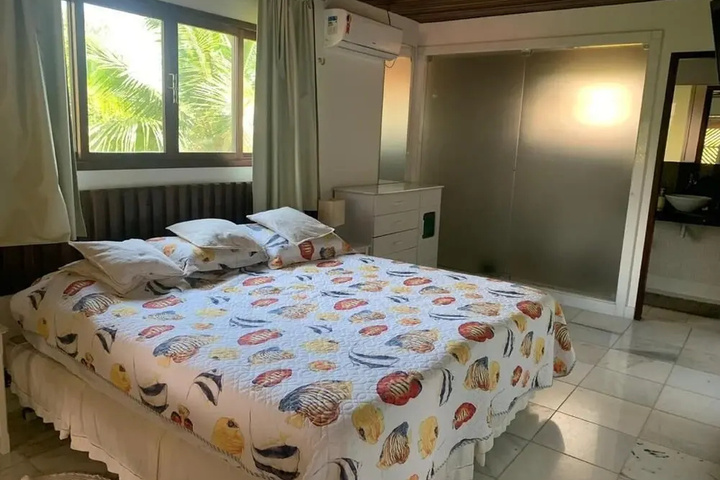 Room 5 of 25