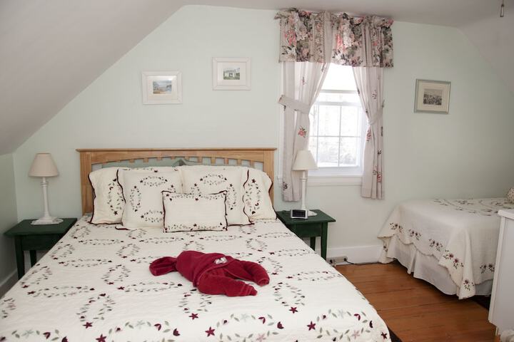 Room 5 of 22