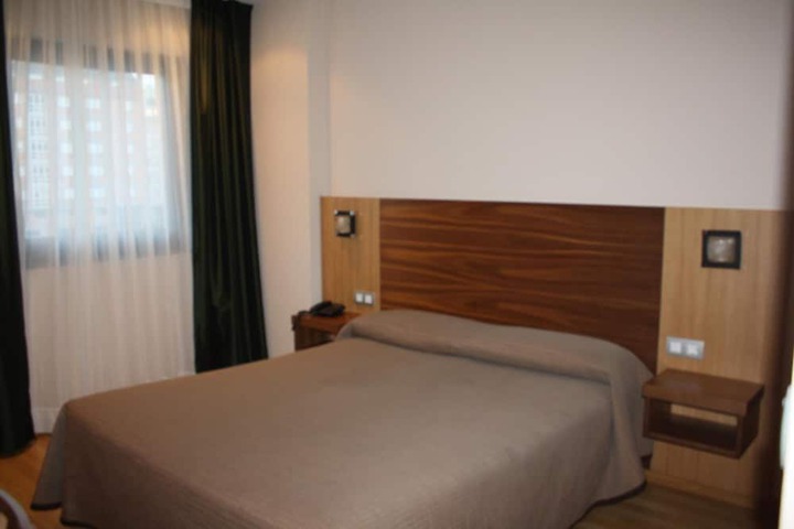 Room 8 of 29