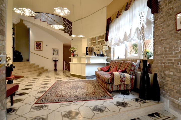 Hotel Interior 2 of 39