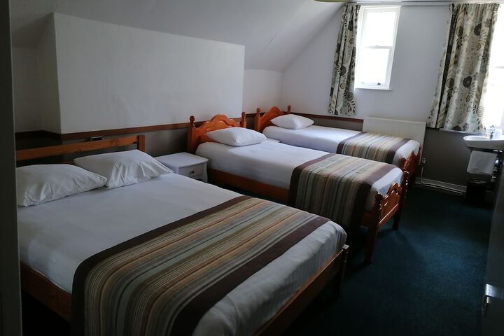 Room 35 of 64