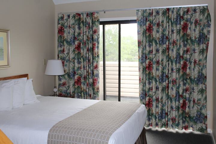 Room 2 of 15