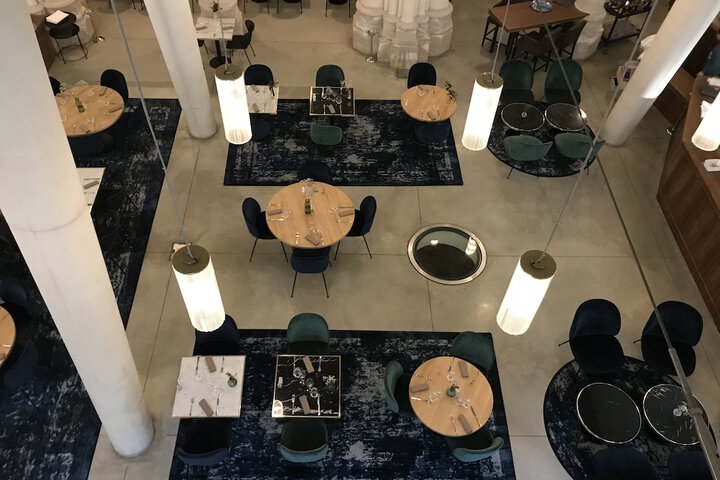 Dining 57 of 85