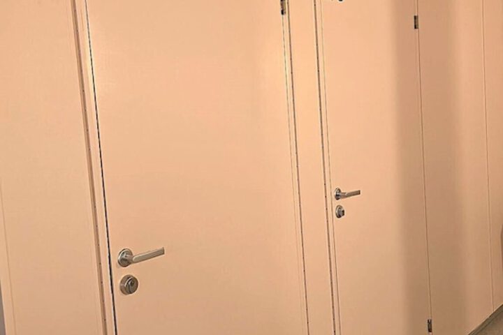 Room 33 of 54