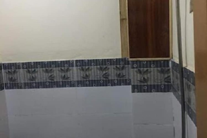 Room 3 of 6