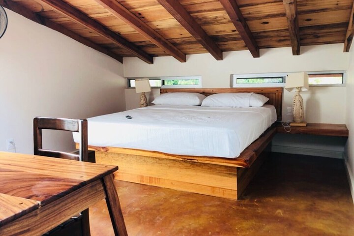 Room 11 of 138