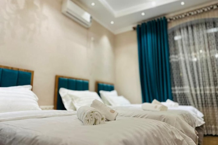 Room 8 of 62