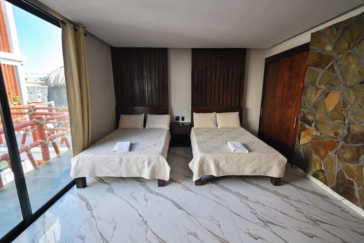 Room 3 of 18