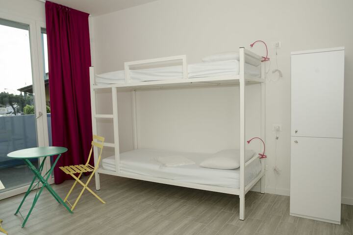 Room 19 of 64