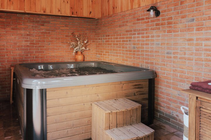 Spa 44 of 72