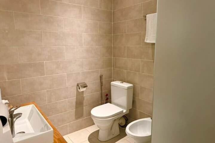 Room 202 of 240