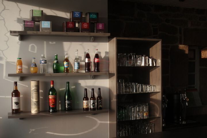 Lounge 56 of 78