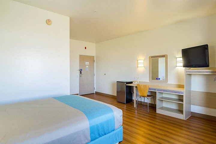 Room 14 of 56