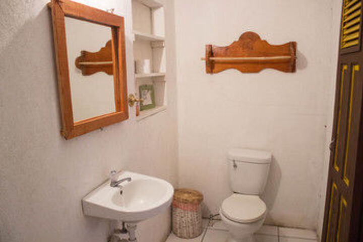 Room 4 of 26