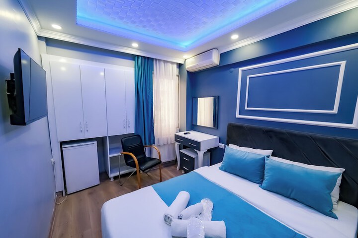 Room 37 of 121