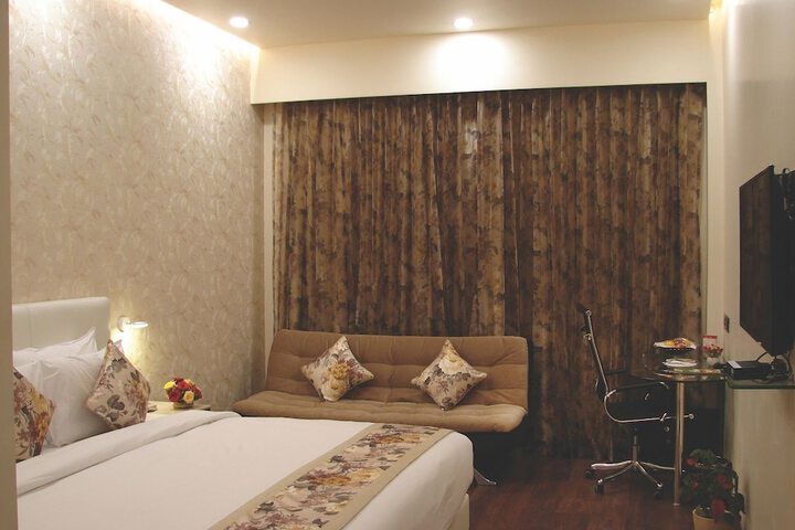 Room 14 of 45