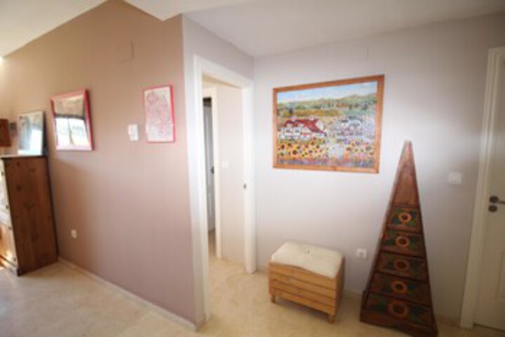 Room 8 of 29