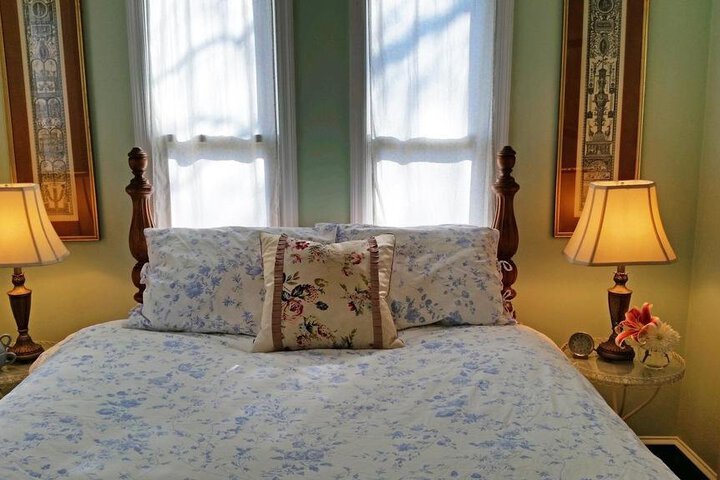 MILEYBRIGHT FARMHOUSE