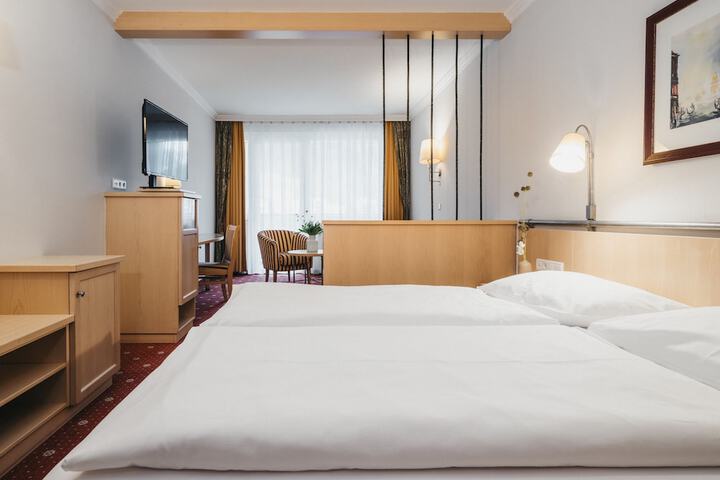 Room 11 of 62