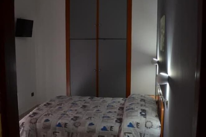 Room 7 of 13