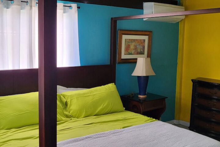Room 26 of 81