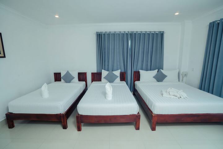 Room 21 of 79