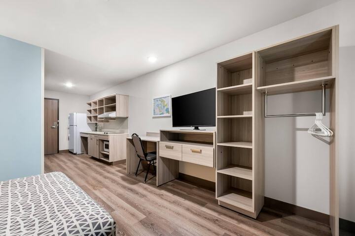 Room 21 of 30