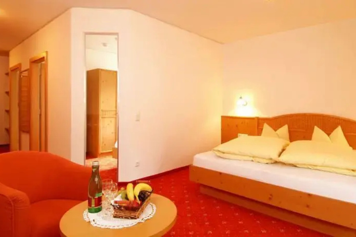Room 5 of 22