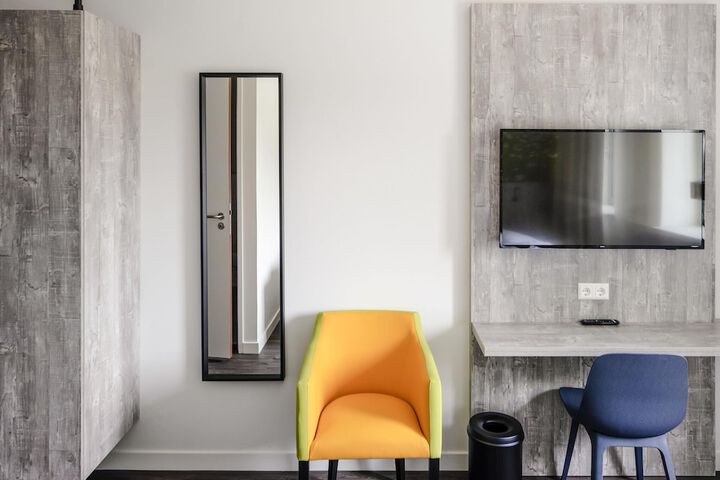 Room 51 of 73