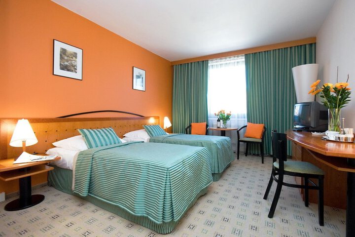 Hotel 60 of 62