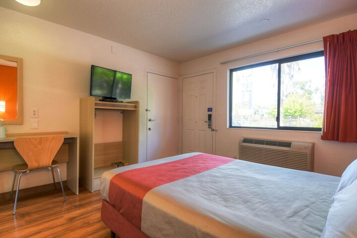 1 Double Bed (9 of 10)